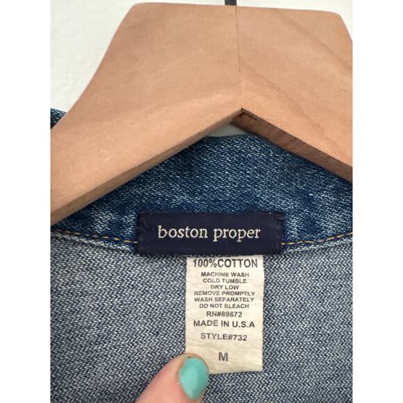 Boston Proper Distressed Denim Jean Jacket Womens Medium - Picture 6 of 9